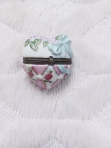Vintage Heart Shaped Hinged Trinket Box  W Bow Porcelain Handpainted Pink Floral - Picture 1 of 7