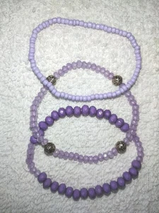 Lila Perlen Stretch Armband Trio - Bild 1 von 2