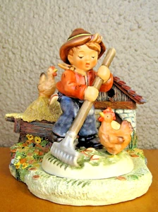 Hummel Figurine LITTLE FARM HAND LE HUM 2085 & MILLENNIUM HARVEST SET MINT R078 - Picture 1 of 9