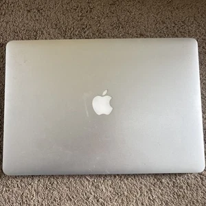 Apple MacBook Pro 15 Retina Screen Late 2013 Or Early 2014 A1398 EMC 2674 - Picture 1 of 7