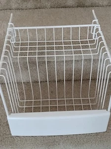 GE COUNTER DEPTH Refrigerator Parts Freezer Wire Bin (MODEL GSCS3PGXCFSS) OEM  - Picture 1 of 1