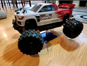 Arrma granite 4x4 3s blx Brushless Monster Truck - Picture 1 of 9