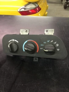 94 95 96 Chevy Camaro Climate Control Panel Temperature Unit A/C Heater OEM - Picture 1 of 4