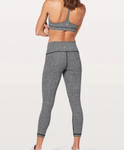 Lululemon Wunder Under High Rise Tight High Times Capri Damen Gr. 6 schwarz weiß - Bild 1 von 5