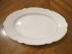 Antique (1918-1929) SCHUMANN Bavaria White w/Gold Trim SCH242 Oval Platter 12.5" - Picture 1 of 3