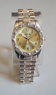 Reloj hip hop elegante pulsera moda esfera número oro acabado plata para hombre Foto 1 de 4