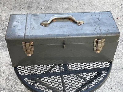 Vintage Union Steel Tool Box Chest with folding tray ( 19" x 7" x 7 " ) - Image 1 of 4