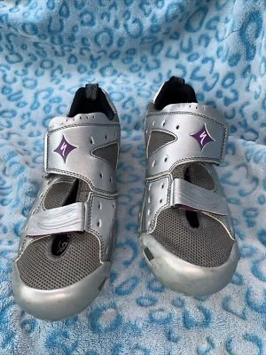 Zapatos de bicicleta de montaña Specialized Body Geometry plateados púrpura para mujer 10,5 (60) Foto 1 de 4