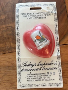 Fine Porcelain Thimble Treasure of Joy and Happiness Hand Decorated China #952 - Picture 1 of 6