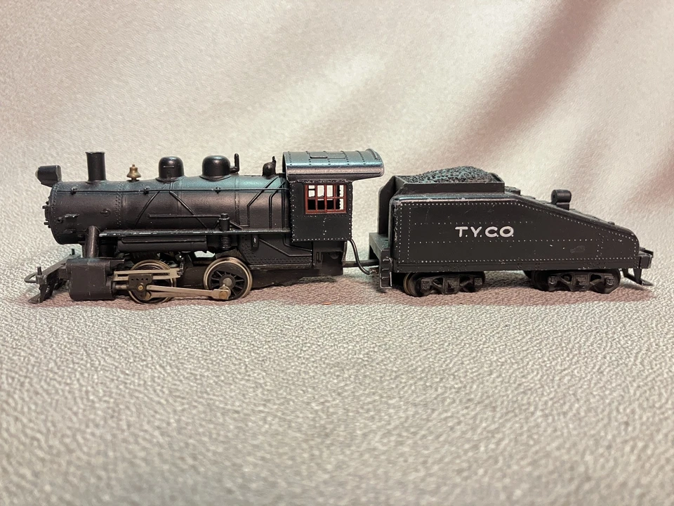 HO Tyco/Mantua 0-4-0 Switcher - Image 1 of 4