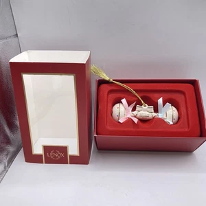 Lenox Babys erste Weihnachten Porzellan Rassel Baumschmuck 2022 mit Box - Bild 1 von 2