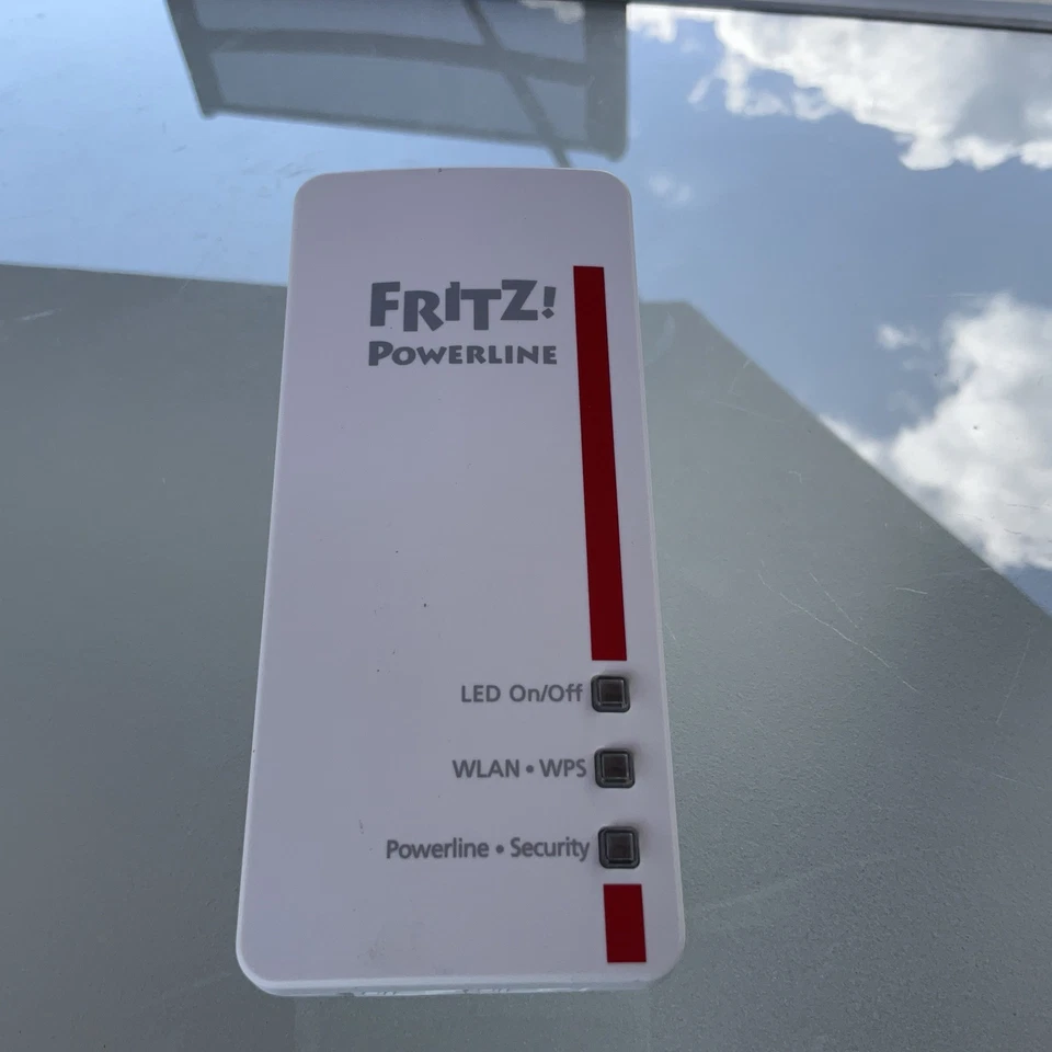 AVM FRITZ!Powerline 540E v2 Powerline-Steckdosen-Adapter - Weiß (20002611) 2 LAN - Bild 1 von 2