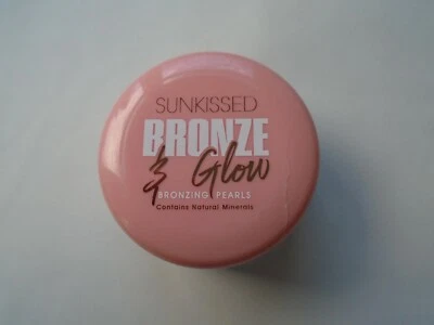 Sunkissed Bronze & Glow Bronzing Pearls Contains Natural Minerals 45g New - Image 1 of 3