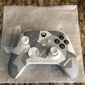 Xbox Series X/S (Project Scarlett) Microsoft Launch Team Controller VERY RARE - Picture 1 of 5