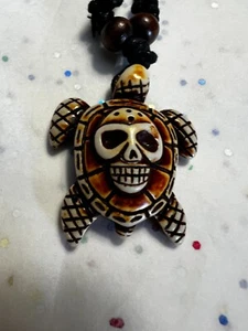 Adjustable Necklace Brown Sea Turtle Skull Design Tribal Resin Wood Pendant - Picture 1 of 5