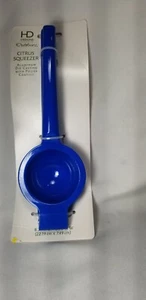 HD DESIGNS OUTDOORS CITRUS SQUEEZER BLUE 9X3" - Picture 1 of 2