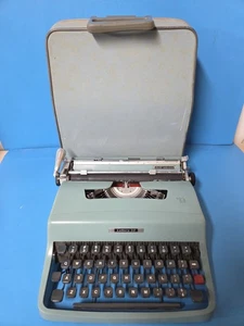 Máquina de escribir portátil manual Olivetti Underwood Lettera 32 vintage con estuche Canadá - Imagen 1 de 16