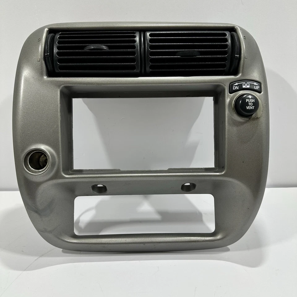 Ford Explorer Sport & Sport Trac 2001-2003 radio tablero bisel OEM Foto 1 de 4