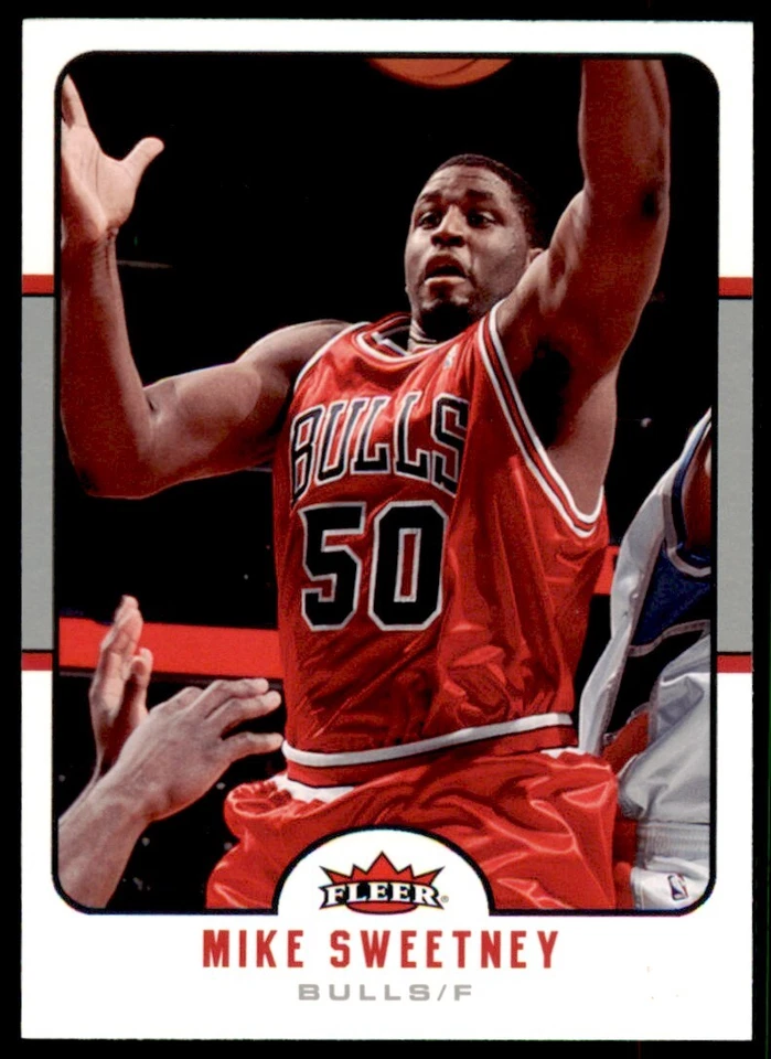 2006-07 Fleer Mike Sweetney . Chicago Bulls #26 - Image 1 of 2