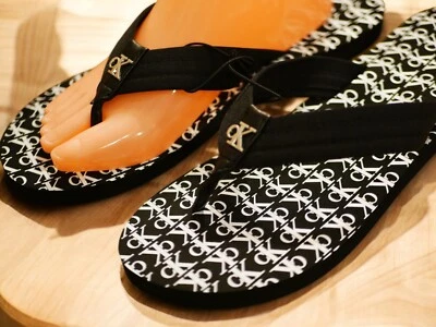 NEW WOMENS CALVIN KLEIN BLACK NYLON LOGO FLIP FLOP SANDAL CHERIE-C  6,8, 10 - Image 1 of 4