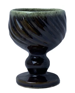 Hull Green F5 Swirl Pedestal 4 7/8” Planter - Picture 1 of 2