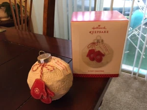 2013 Hallmark Andenken Ornament A Cozy Christmas - Bild 1 von 1