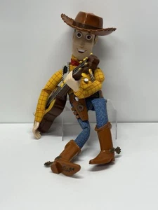 Muñeca Leñosa Cantora Toy Story Strummin 1999 De Colección Probada y Funcionando 17” Y’all - Imagen 1 de 2