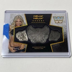Scheda WWE Women’s Division Kelly Kelly Divas Championship 48/99 Topps 2017 - Foto 1 di 11