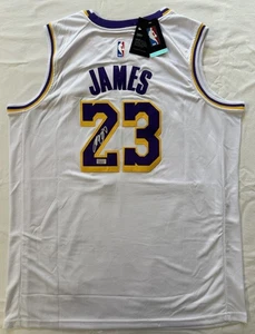 LeBron James Authentic handsigniertes Auto Los Angeles Lakers Trikot mit Echtheitszertifikat - Bild 1 von 8