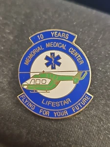 Gold Tone Hat Lapel Pinback Memorial Medical Center Lifestar Helicopter - Picture 1 of 2