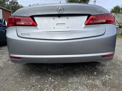 Cubierta de parachoques trasero Acura TLX 2019-2020 plateada PC: NH830M 18 k 49948 Foto 1 de 4