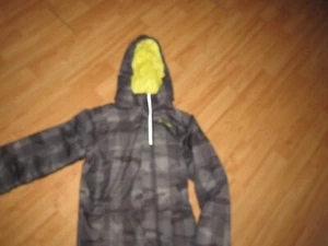 COLUMBIA Boy's Size Large Warm Hooded Winter Jacket Gray Black Insulated EUC - Picture 1 of 5