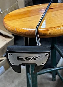 EGK TWINTAIL PUTTER, CARA FRESADA CNC, CARA EQUILIBRADA, EMPUÑADURA PISTOLA KARMA - Imagen 1 de 10