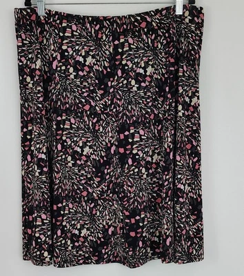 Falda de carrera Sag Harbor elástica línea A abstracta informal de longitud media grande Foto 1 de 4