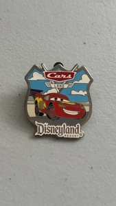 WALT DISNEY TRAVEL COMPANY Cars Land Lightning McQueen spilla foto 89098 - Foto 1 di 2