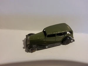 VINTAGE DINKY TOYS VAUXHALL IN GREEN AND BLACK.   - Picture 1 of 5
