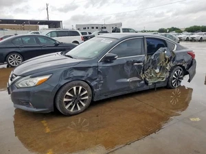 Driver Corner/Park Light Fog-driving Bumper Mounted Fits 04-19 SENTRA 1764357 - Picture 1 of 12