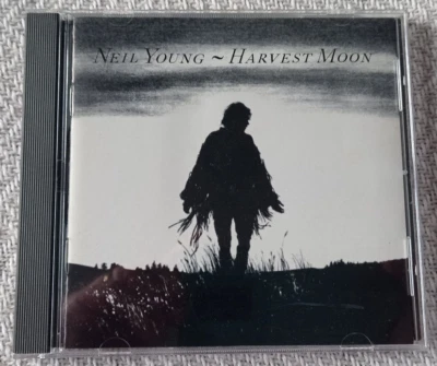 Neil Young - Harvest moon (CD 1992 club edition) Foto 1 de 3