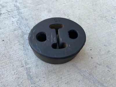 Subaru BRZ FRS 86 2017 2018 2019 silenciador de escape suspensión de goma OEM #55 Foto 1 de 4