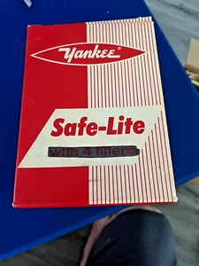Vintage Yankee Safe-Lite With 2 Filters For Film Developing Darkroom Light - Picture 1 of 3