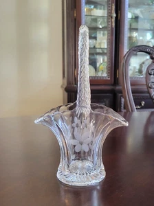 Vintage Floral Etch Glass Brides Basket 10” Tall by 6” Wide Duncan & Miller? - Picture 1 of 7