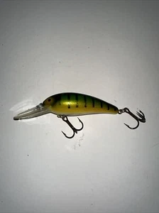 Vintage Unbranded Plastic Fishing Lure, Trolling, Crankbait - Picture 1 of 5
