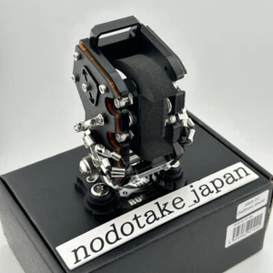 ROBOTOYS Robot Watch Stand Compatible with Apple Watch Black, ASW-01-SF-BK - Picture 1 of 11