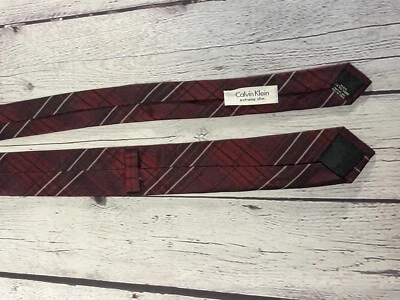 Corbata Calvin Klein Extreme Slim para hombre 100 % seda roja negra blanca a cuadros Foto 1 de 2