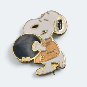 Aviva Vintage 1970's Snoopy Metal & Enamel Pin Peanuts Comic Strip ~ Bowling - Picture 1 of 6