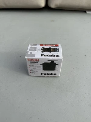 Futaba S3004 Servo NOS has Everything - Image 1 of 2
