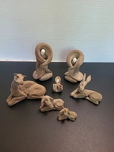 Ton Kunsthandwerk Abstrakt Signiert Heilige Familie Krippe Skulpturen Ohne Gesicht - Bild 1 von 22