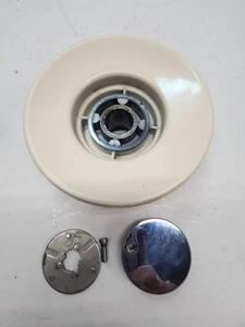 Singer Sewing Machine 301A Hand Wheel Clutch Knob Stop Beige tan 301 parts Screw - Picture 1 of 4