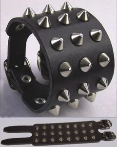 ARMBAND MIT NIETEN KONUS 3 REIHIG PUNK ROCK METAL - Bild 1 von 1
