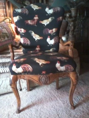 Silla de campo francesa vintage con estampado de tela/gallo negro + almohada lumbar $575,00 Foto 1 de 4